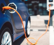 GOVERNO PREPARA LEI PARA IMPOR QUE EDIFÍCIOS DE COMÉRCIO E SERVIÇOS, TENHAM DE INSTALAR POSTOS DE CARREGAMENTO PARA CARROS ELÉTRICOS