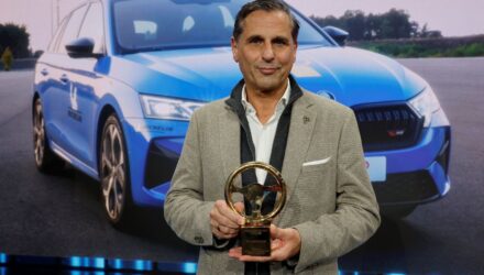 Škoda Octavia Break RS vence o prestigiado prémio Volante de Ouro 2024 na categoria de carros de média dimensão